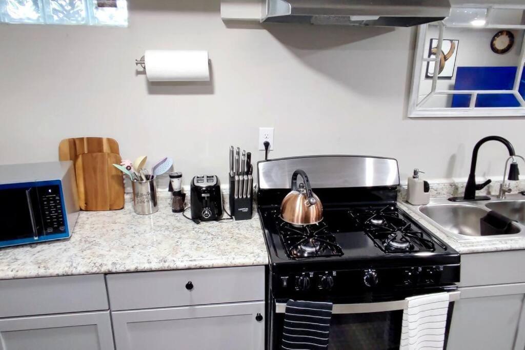 Spacious Suite Close To Downtown Indy/ King Bed Indianapolis Eksteriør bilde