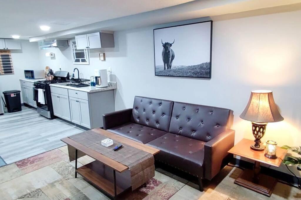 Spacious Suite Close To Downtown Indy/ King Bed Indianapolis Eksteriør bilde