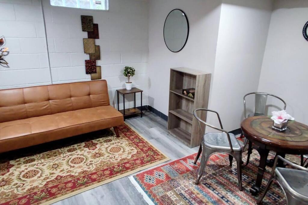 Spacious Suite Close To Downtown Indy/ King Bed Indianapolis Eksteriør bilde