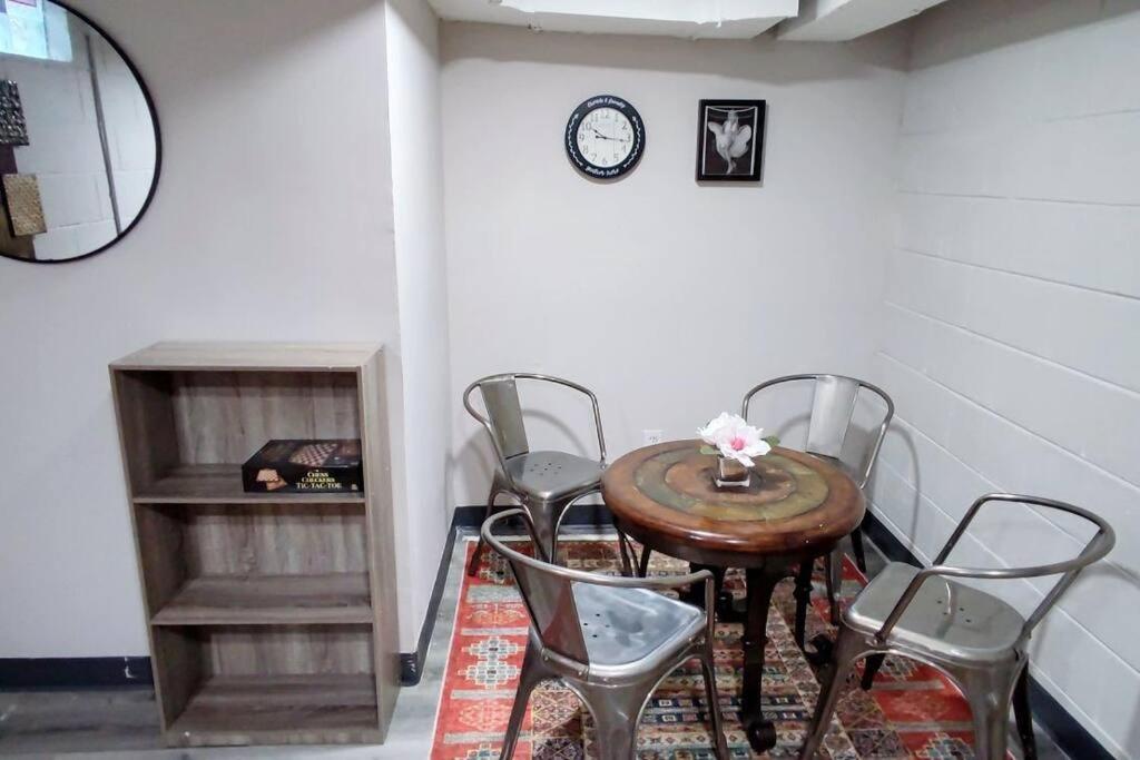 Spacious Suite Close To Downtown Indy/ King Bed Indianapolis Eksteriør bilde