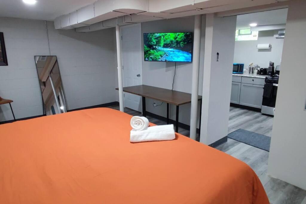 Spacious Suite Close To Downtown Indy/ King Bed Indianapolis Eksteriør bilde